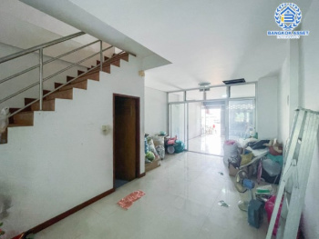 *****ทาวน์โฮมมือสองนนทบุรี ม.เจ้าพระยา9 บางกรวย-ไทรน้อย เนื้อที่มากถึง 20.1 ตร.ว. ฟังก์ชัน 4 ห้องนอน 3 ห้องน้ำ ทาวน์โฮมสภาพดี บนทำเลเยี่ยม เชื่อมต่อ ถ.ราชพฤกษ์, ถ.รัตนาธิเบศร์ แถมใกล้รถไฟฟ้าสายสีม่วง "สถานีบางพลู" จองด่วน!